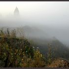 Nebel in einer Basaltgrube