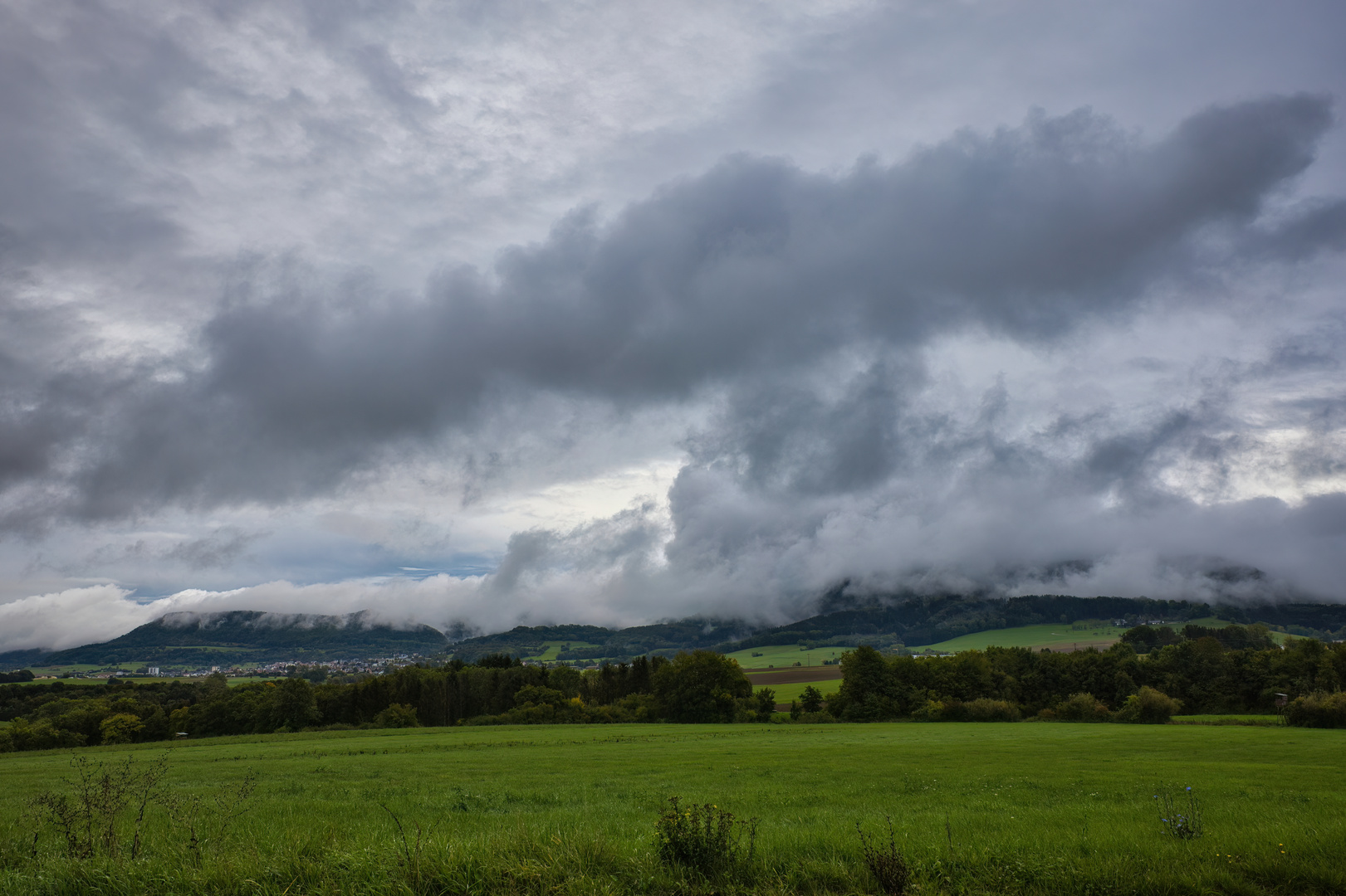 Nebel schiebt sich über die Ostalb 