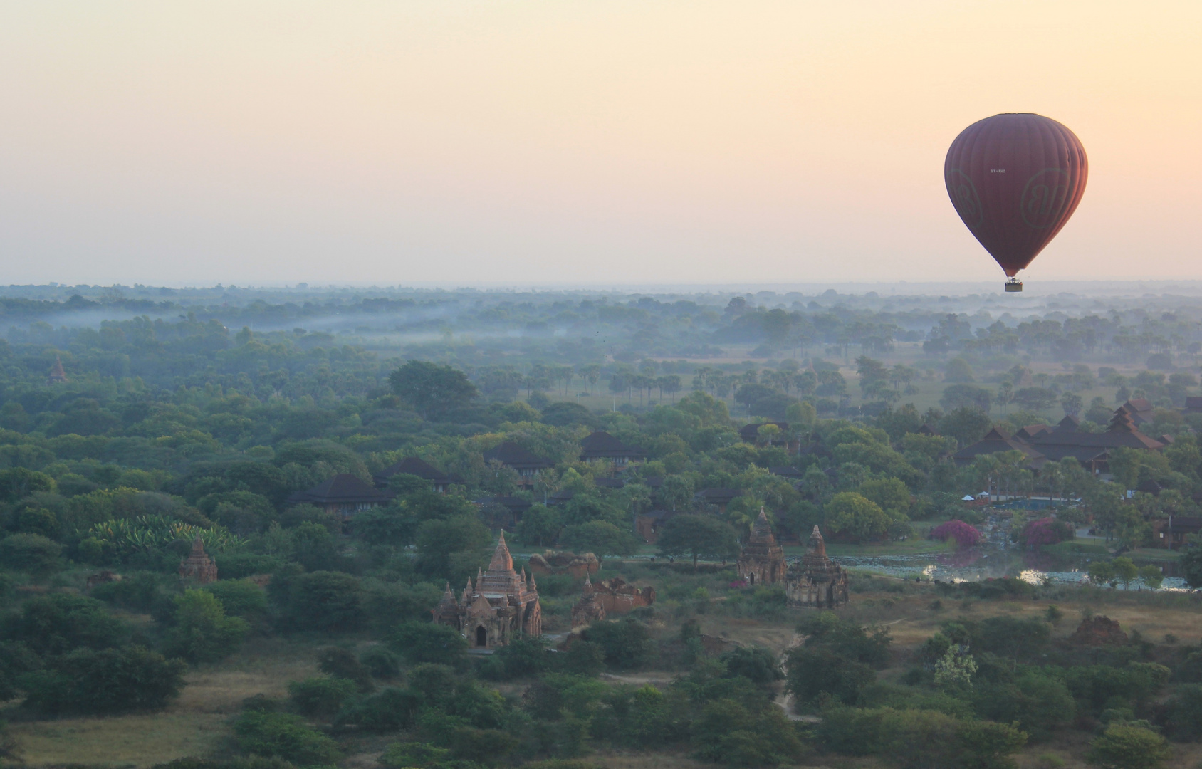 Nebel über Bagan