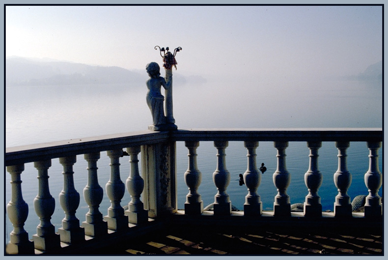 Nebel über dem Wörthersee