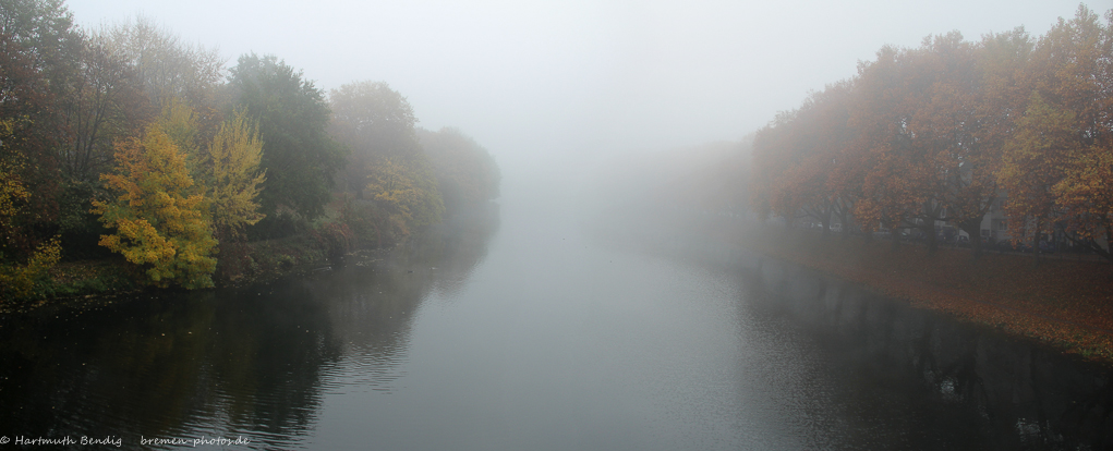 Nebel über der Kleinen Weser