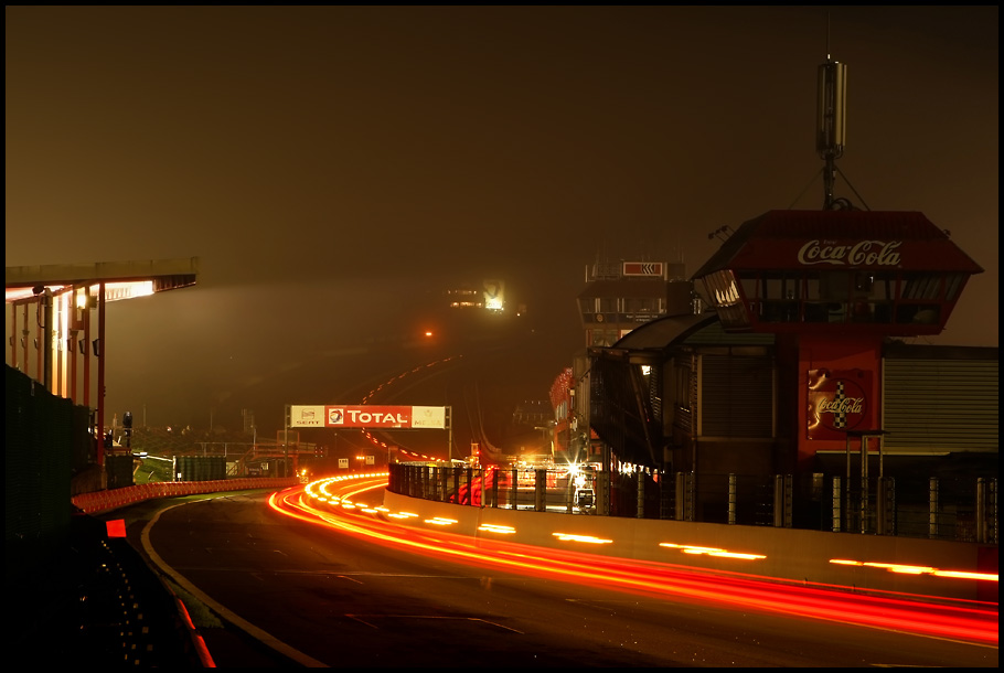 Nebel über Eau Rouge