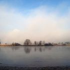 Nebel und Rauhreif am Rhein