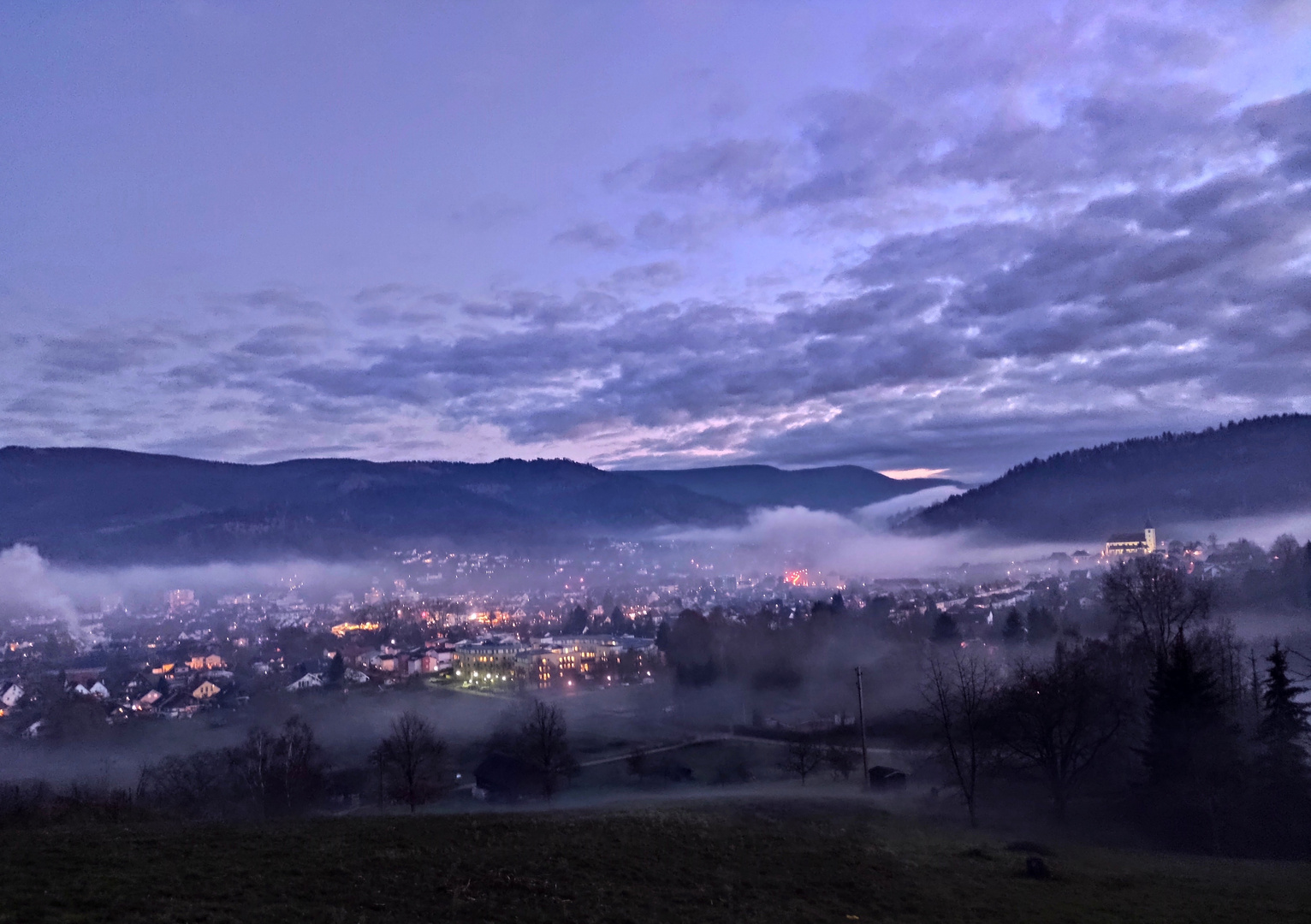 Nebel zieht durch das Murgtal