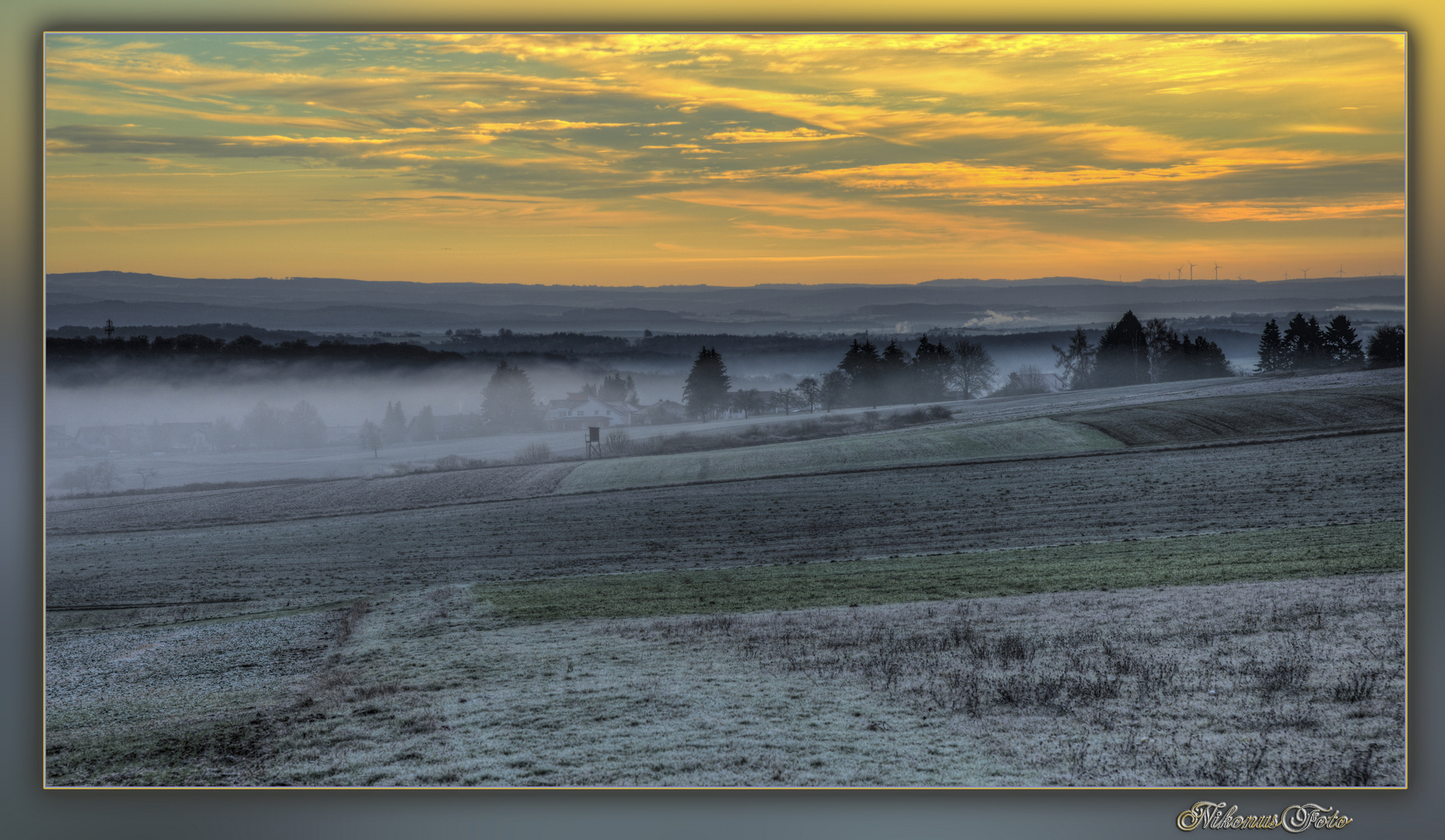 Nebel zieht übers Land