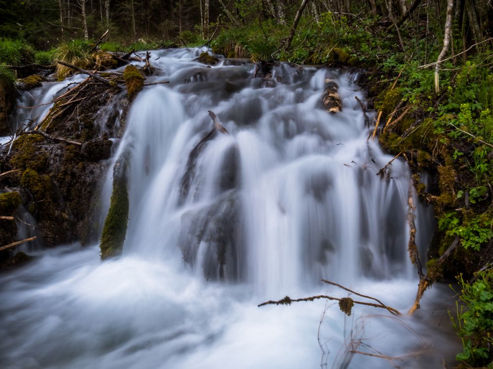 nebeliger Wasserfall