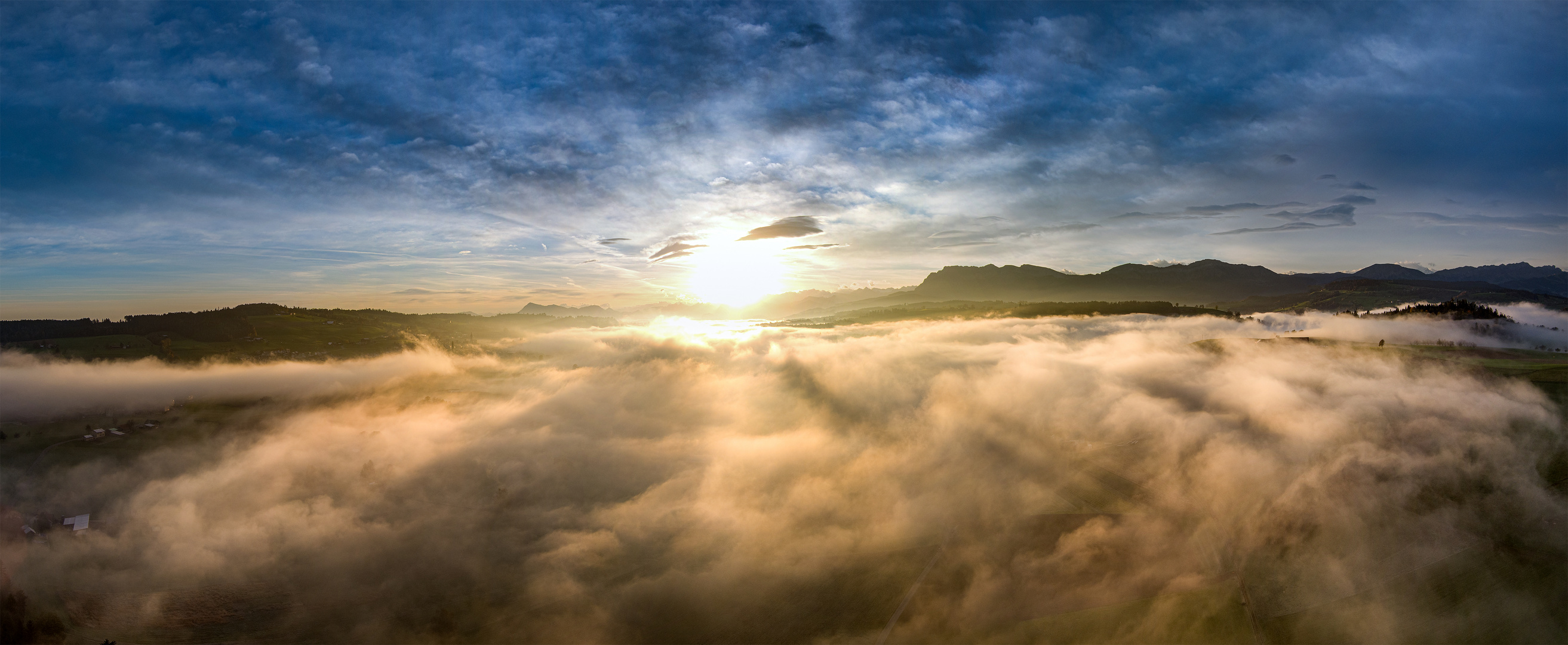 Nebel_liegt_über_Ruswil