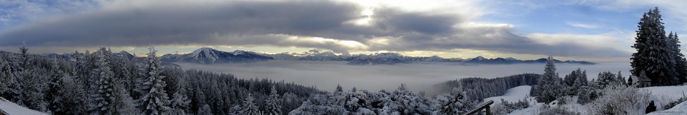 Nebelmeer am Tegernsee im Dezember