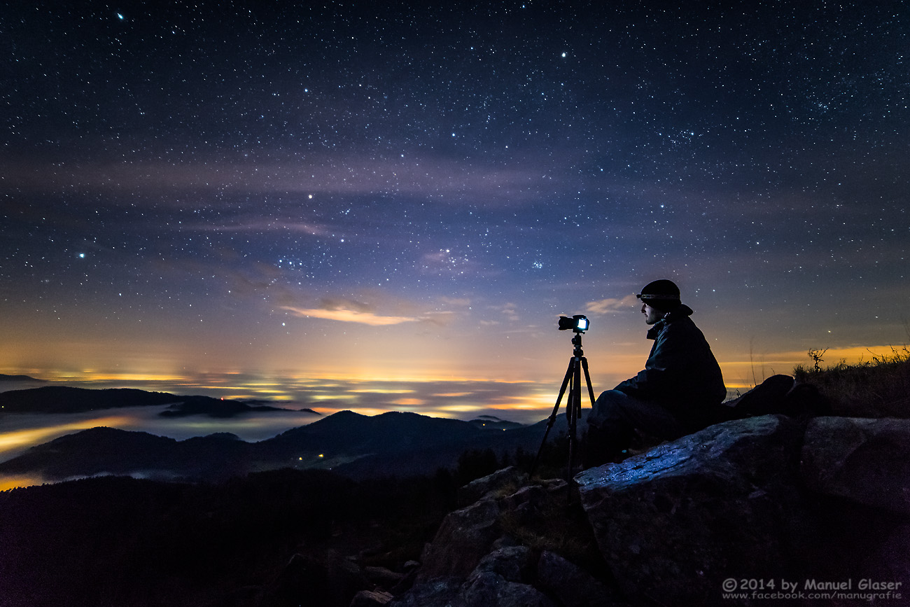 Nebelmeer unterm Sternenhimmel