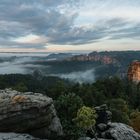 Nebelmorgen im Basteigebiet