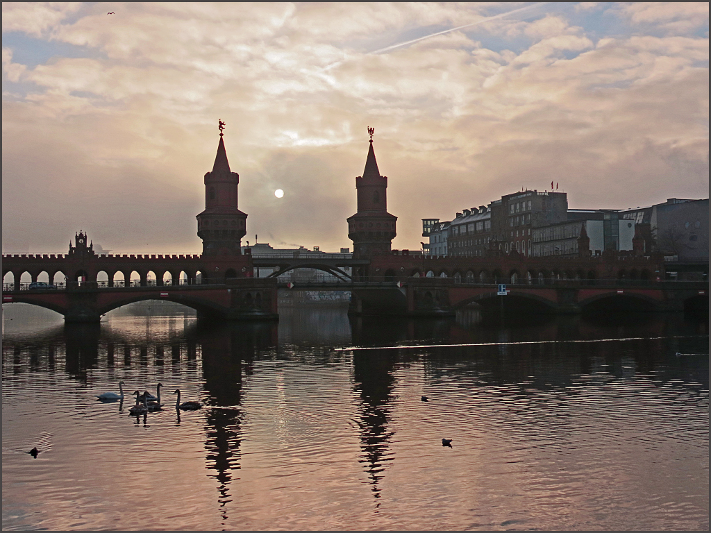 Nebelmorgensonnenaufgang.....