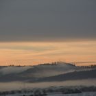 Nebelschwaden durchziehen die Landschaft