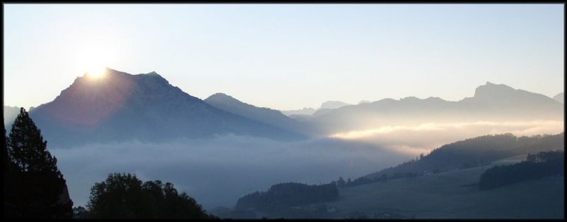 Nebelsee im Tal...