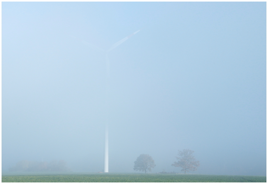 Nebelspalter mit Landschaft