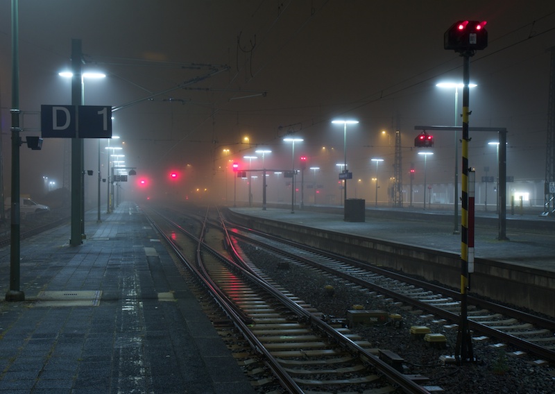 Nebelstimmung am Bahnhof