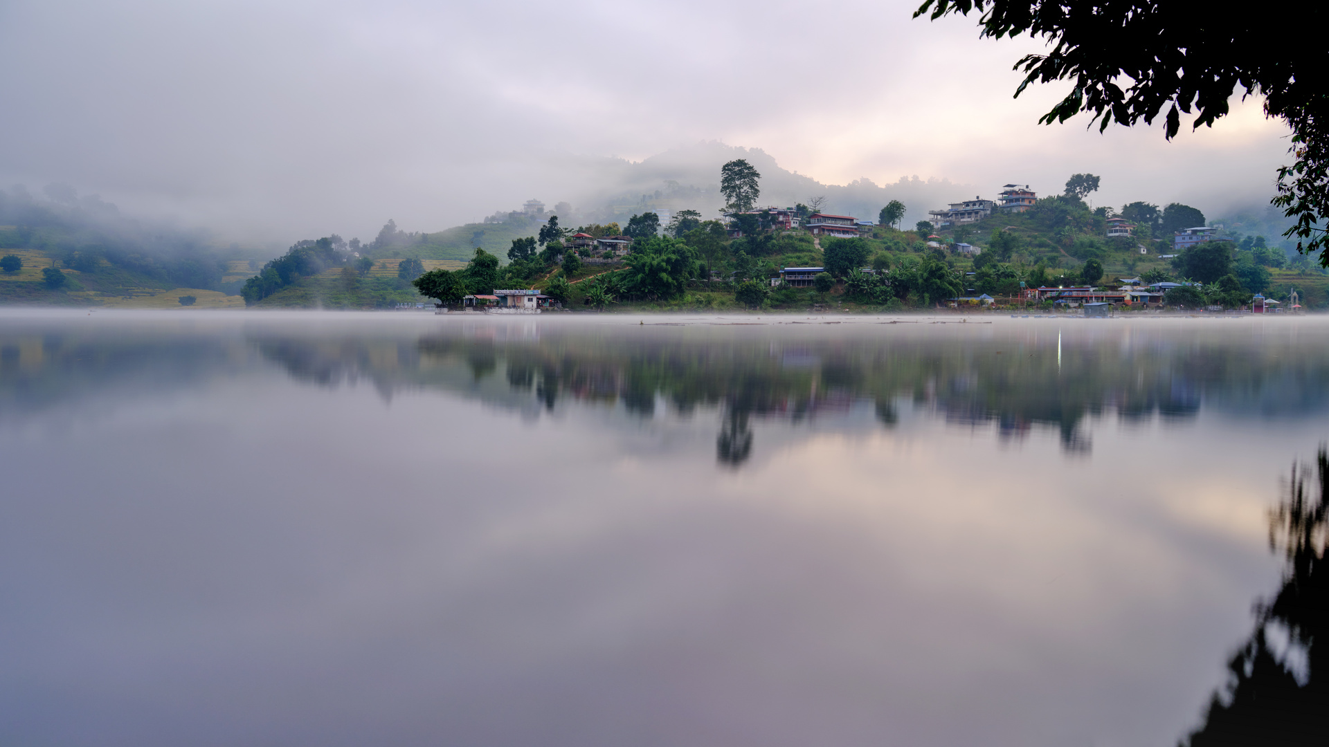 Nebelstimmung am Begnas See