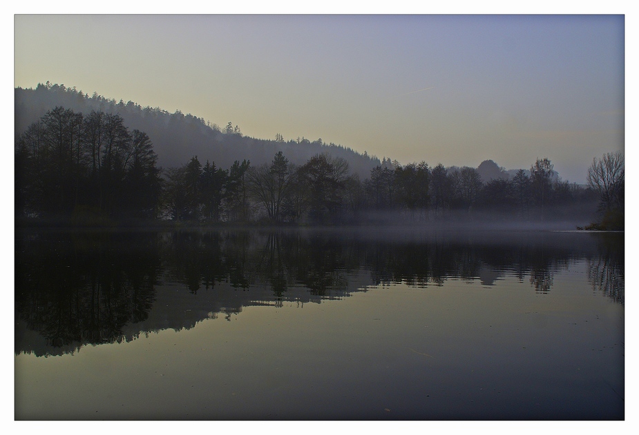 Nebelstimmung am See