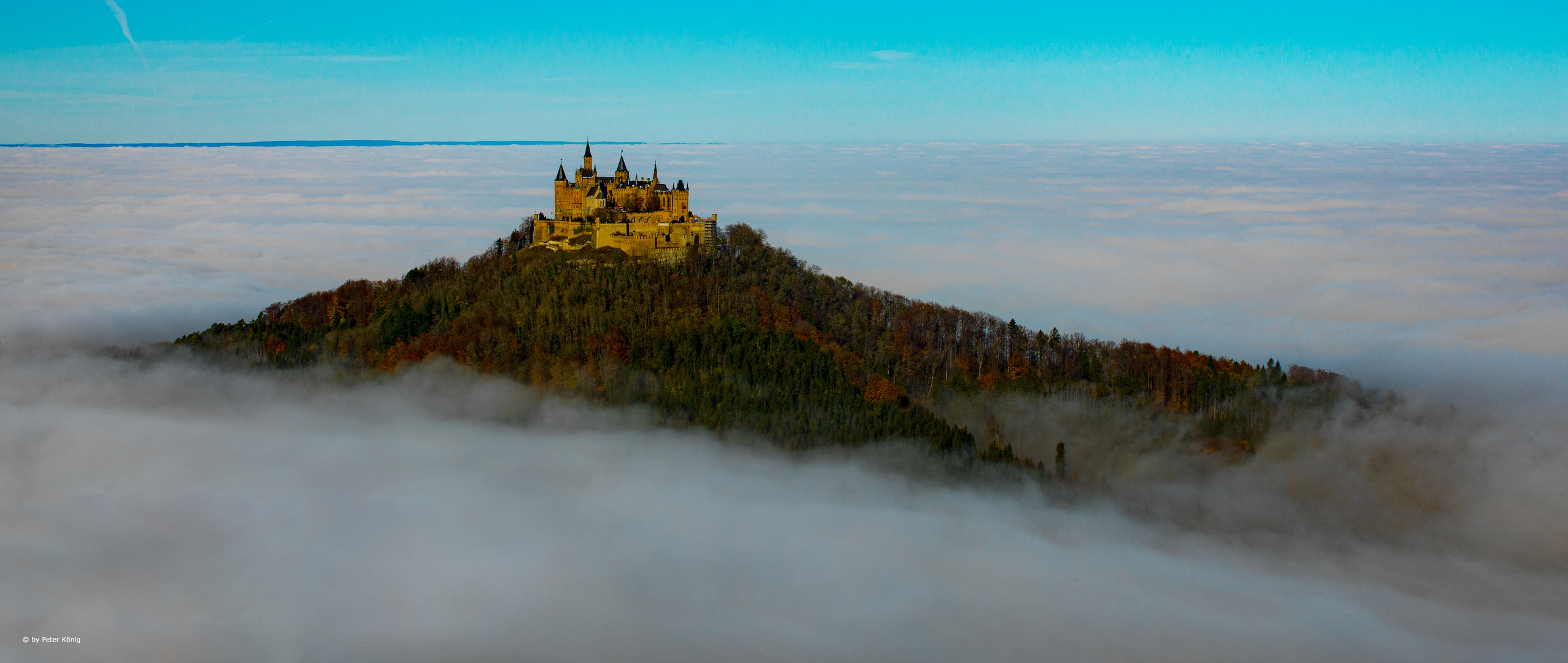 Nebelstimmung an der Burg Hohenzollern