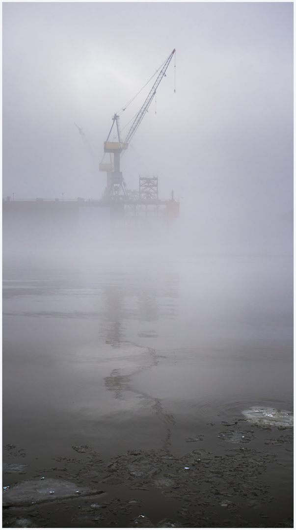 Nebelstimmung Hamburger Hafen 21.12.2022 (II)