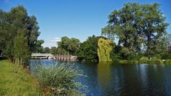 "Neben dem Baggersee bei Erbach die Iller Serien - Ende"