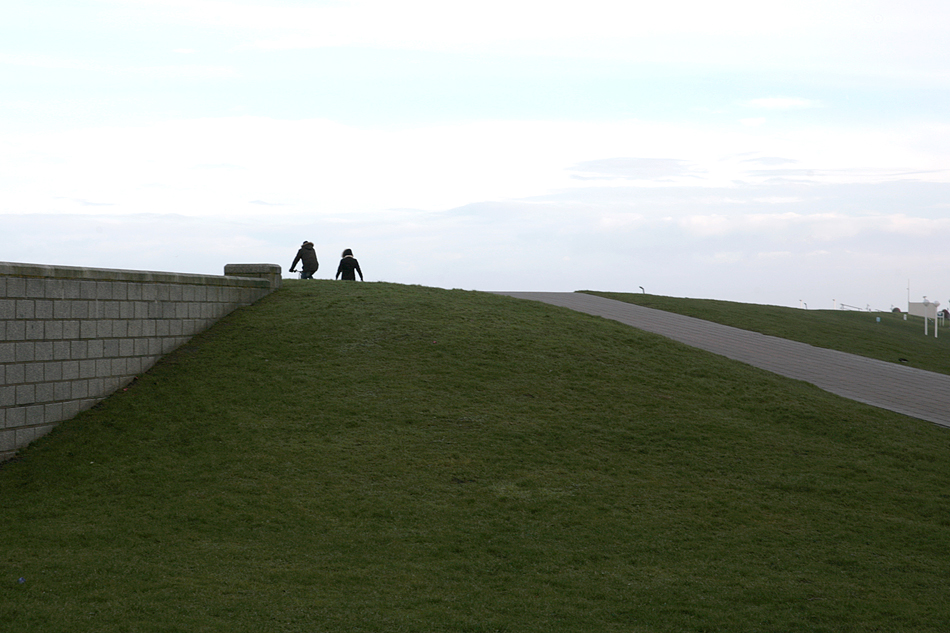 neben der mauer