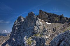 neben der westlichen Karwendelspitze