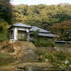 Nebengebäude einer Tempelanlage in Kamakura bei Tokio