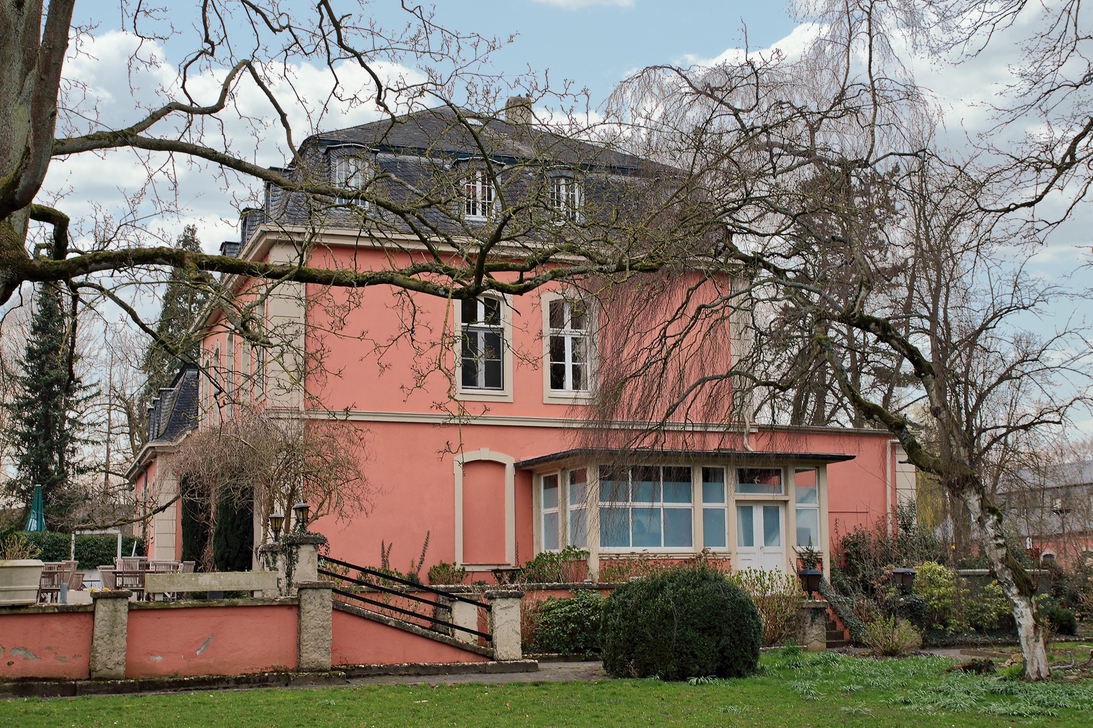 Nebengebäude - Restaurant