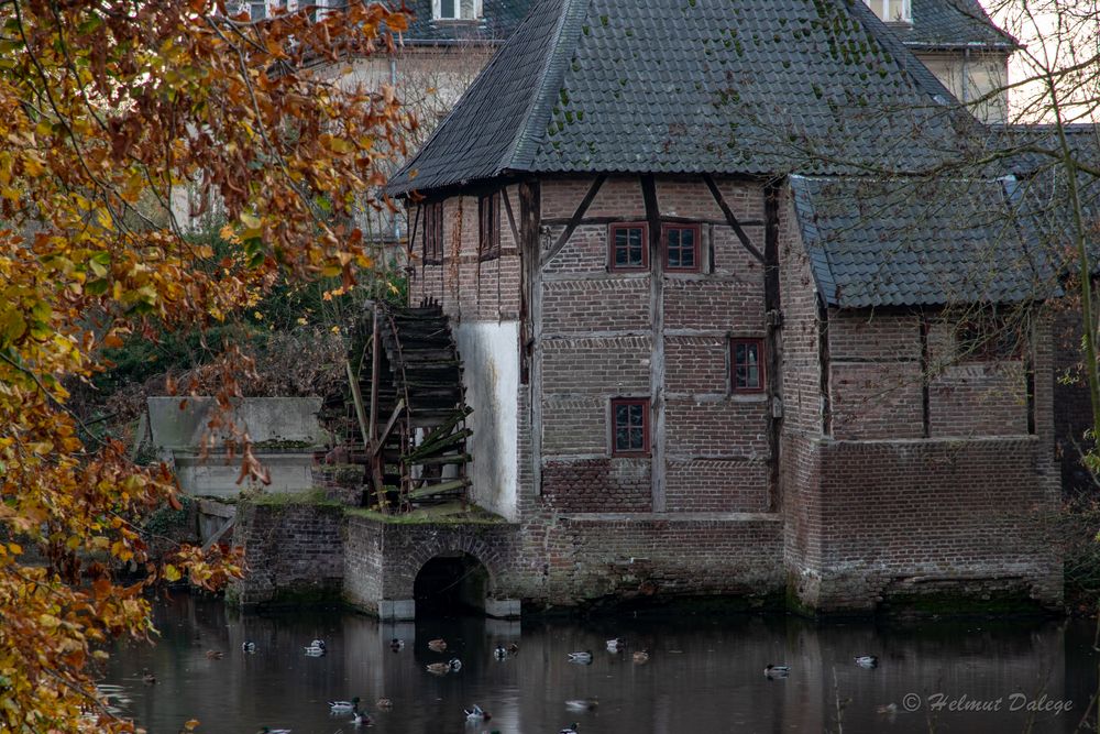 Nebengebäude Wassermühle Schloss Caen