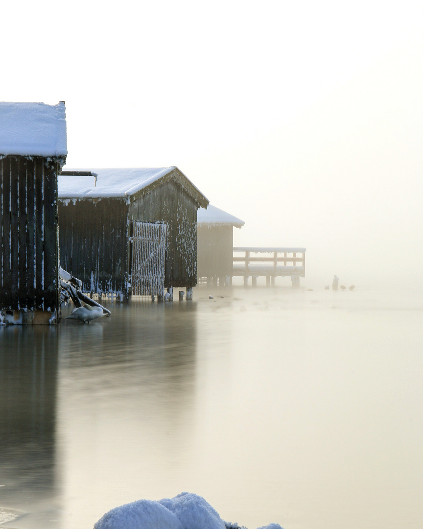 Neblige Morgenstunden am Kochelsee, Bavaria