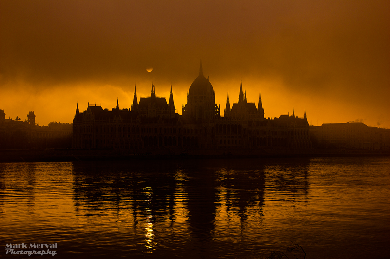 Nebliger Morgen in Budapest