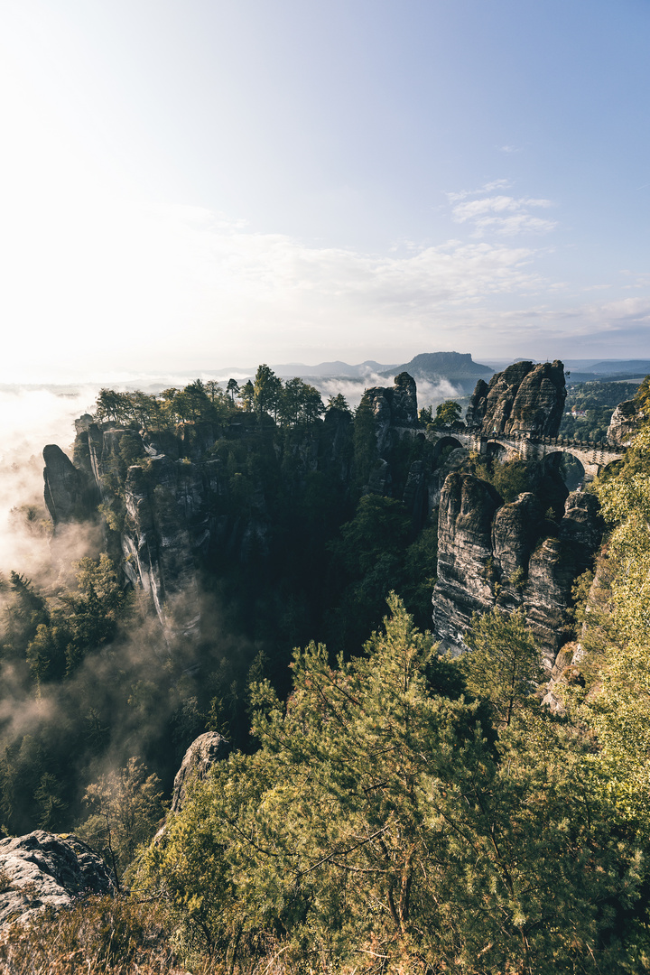 Nebliger Morgen in Sachsen