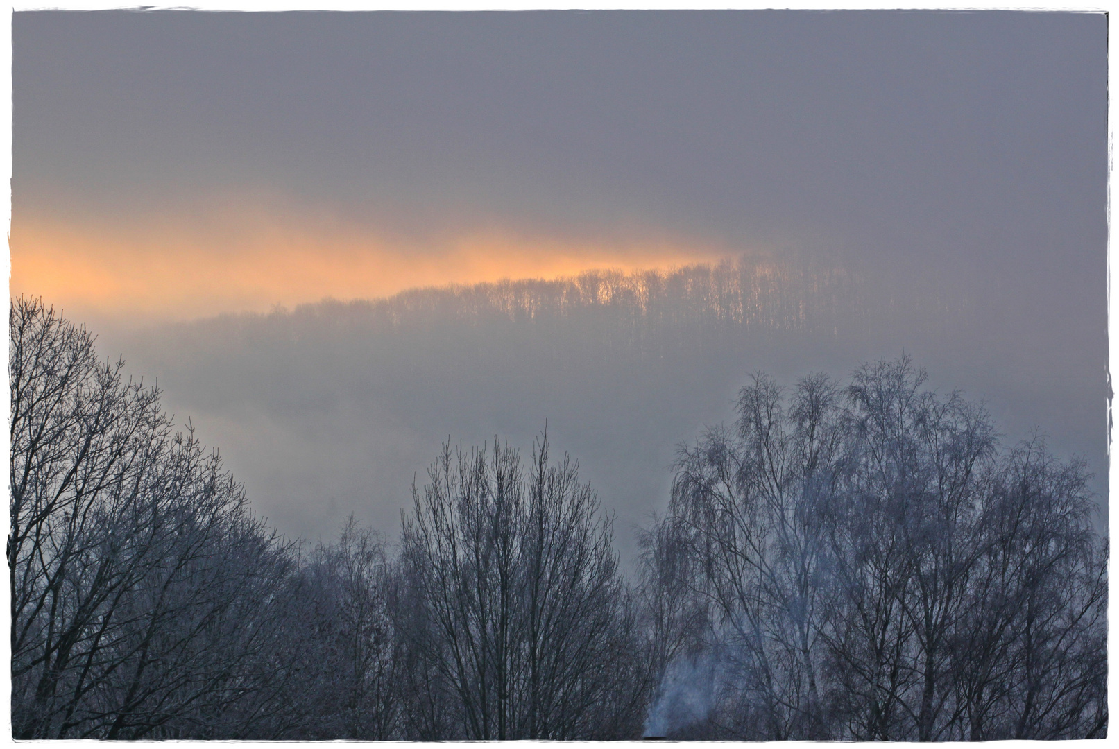 Nebliger Sonnenaufgang