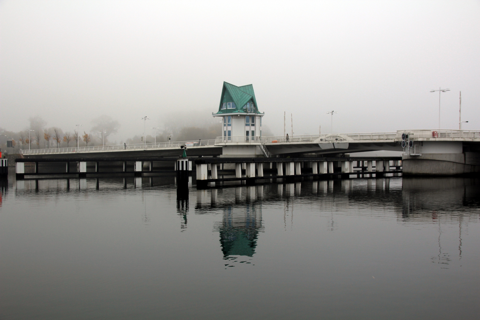 Nebulöse Spiegelung an der Schlei