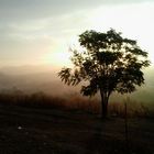 Nebuloso amanecer sobre el Valle del Genil