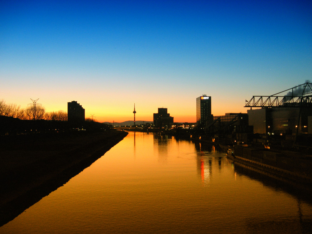 Neckar am Morgen