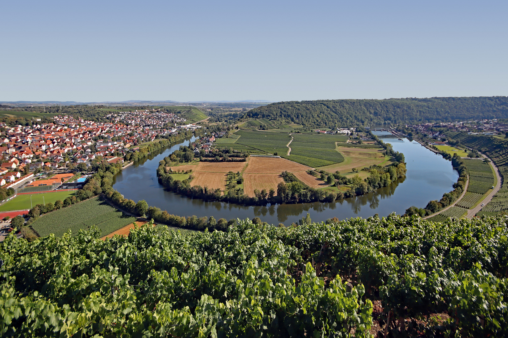 NECKARSCHLEIFE BEI MUNDELSHEIM