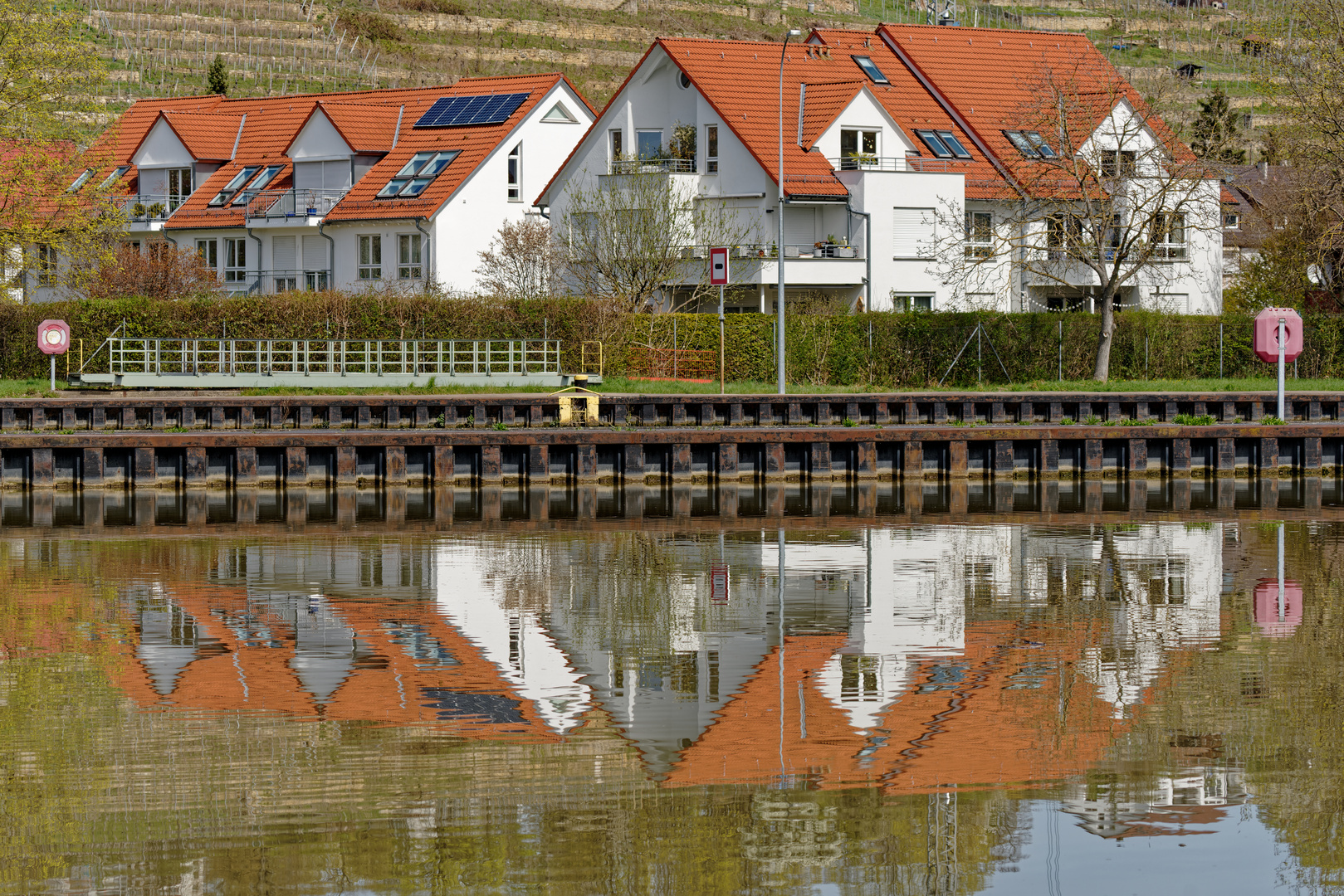 Neckarspiegelungen