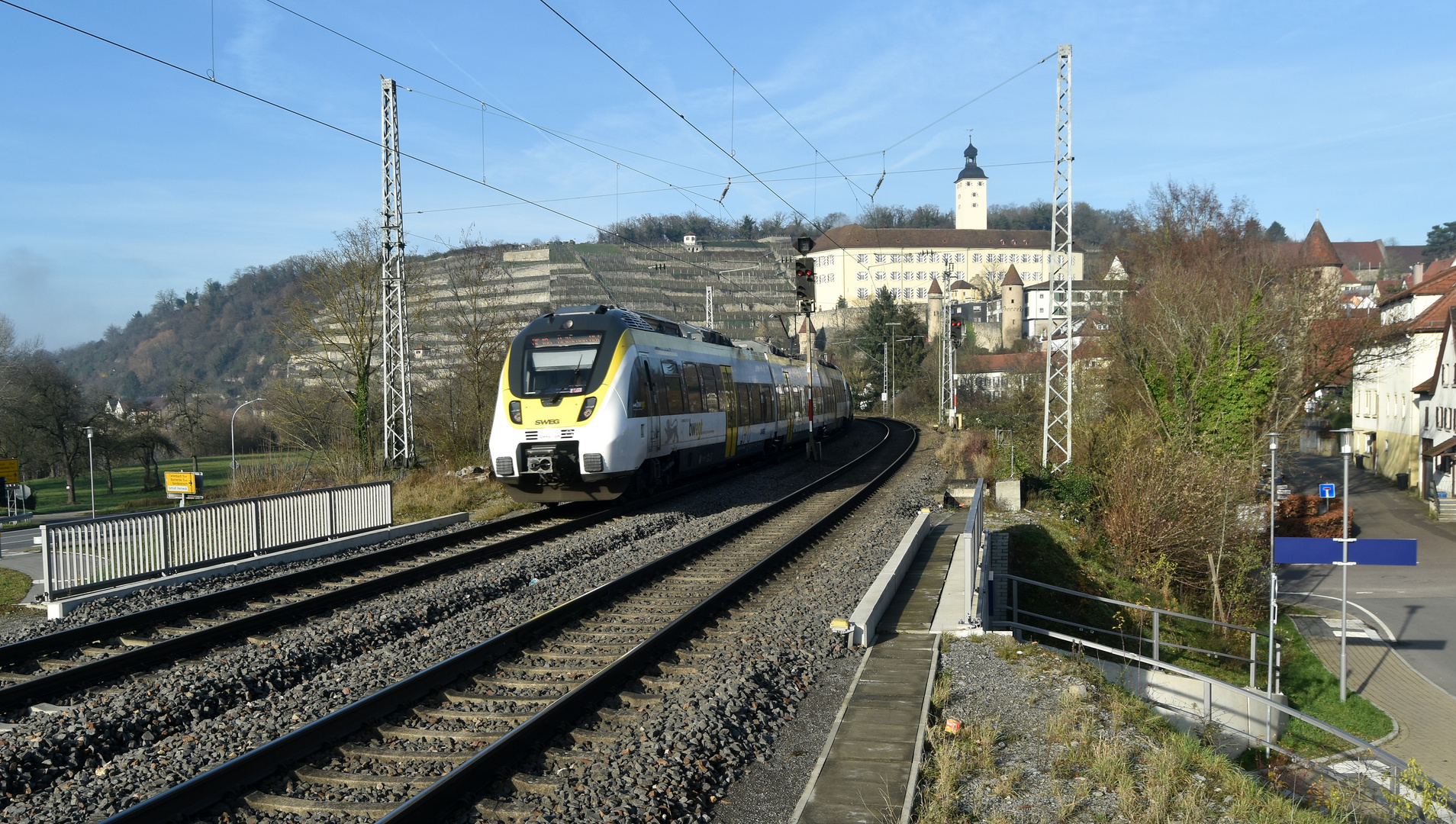Neckartalbahn im Bf Gundelsheim 17.12.2023