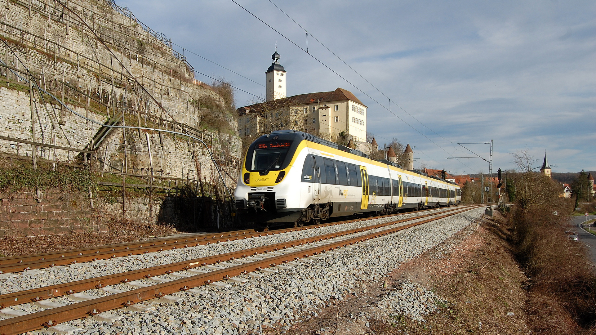 Neckartalbahn mit neuen Fahrzeugen bei Gundelsheim 16.2.2020