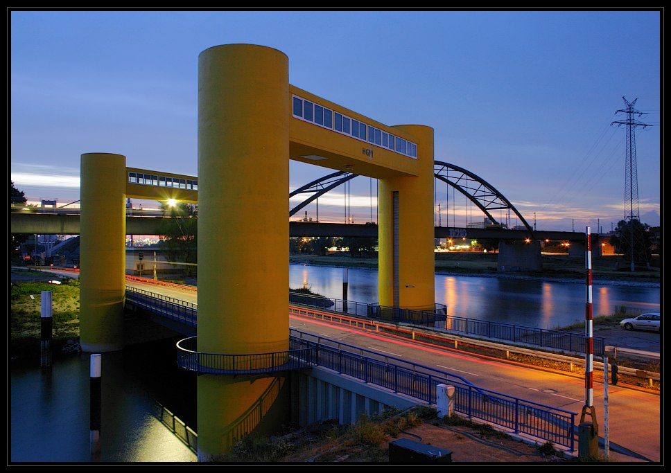 Neckarvorlandbrücke