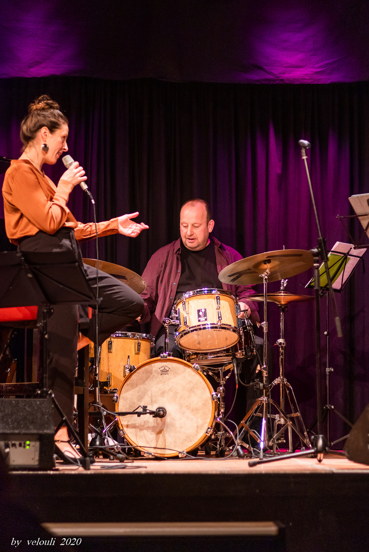 Neele Pfleiderer und Drummer Ulli Niedermüller 