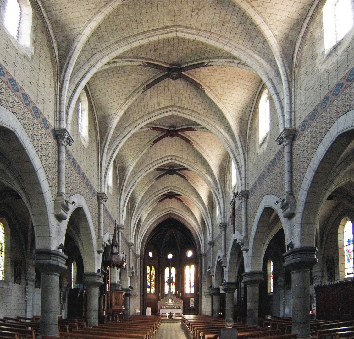 Nef et choeur  -  Notre-Dame de l‘Assomption