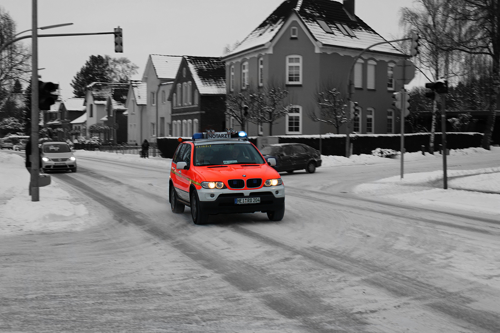 NEF Itzehoe auf Einsatzfahrt