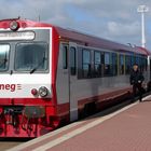 neg die Verbindungsbahn der Inseln mit der großen weiten Welt