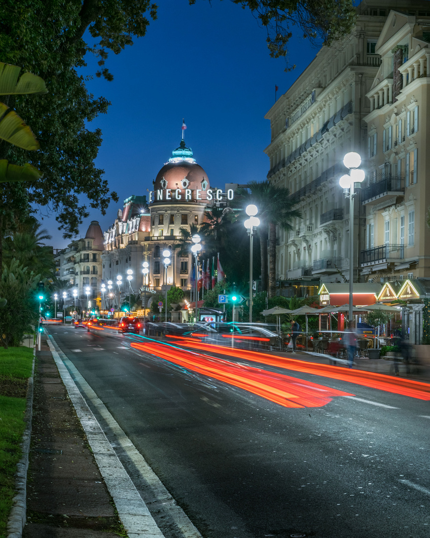 NEGRESCO by night. 