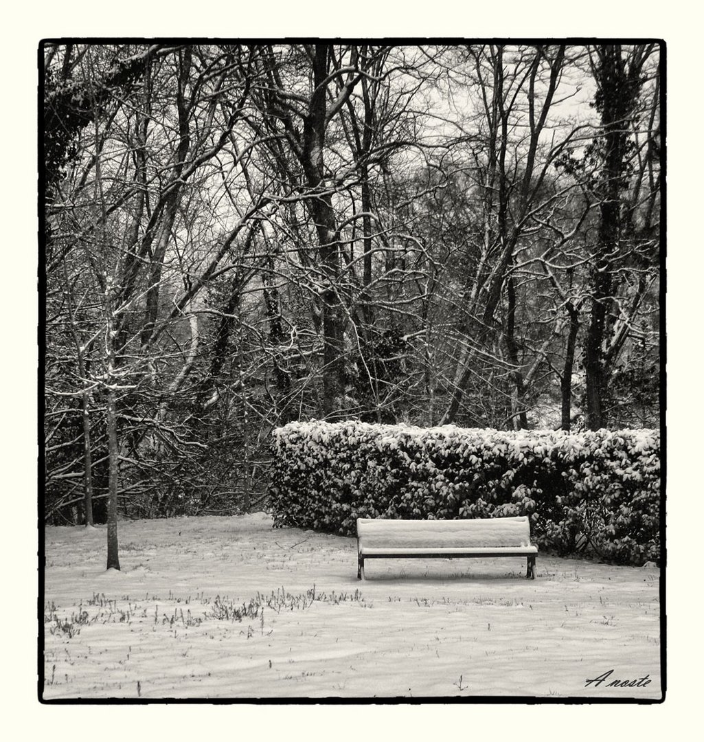 neige à Castets  le banc est vide lol