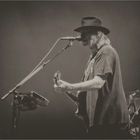 NEIL YOUNG