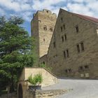 Neipperg: Burghof und Bergfried