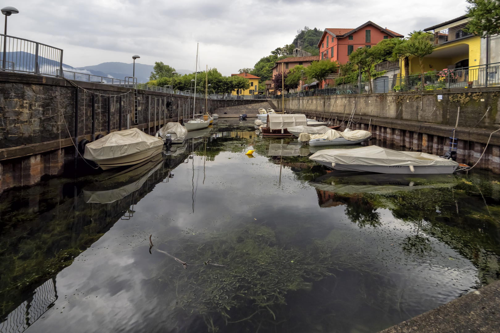 Nel porto di Caldè